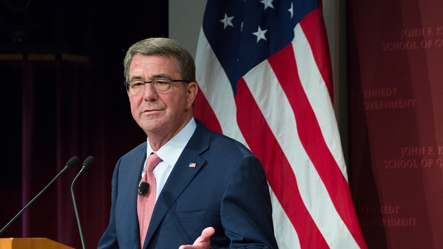 Cựu Bộ trưởng Quốc phòng Mỹ Ashton Carter qua đời ở tuổi 68