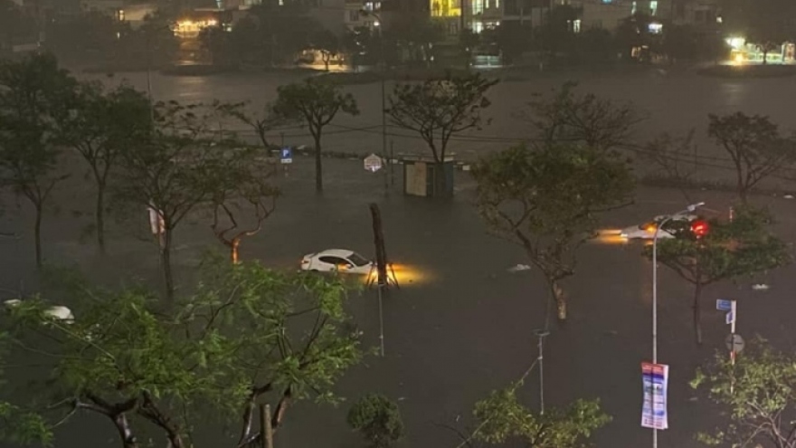 Central Vietnam inundated after hours of torrential rain