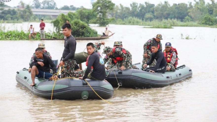 Campuchia kêu gọi người dân cảnh giác với lũ sau vụ lật thuyền làm 10 học sinh tử nạn