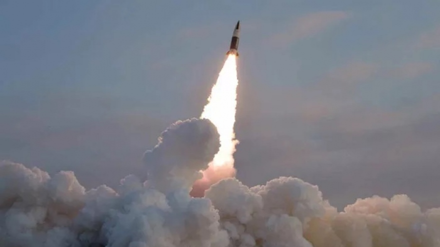 Quân đội Hàn Quốc: Triều Tiên bắn tên lửa đạn đạo về phía biển