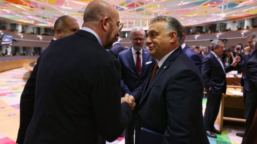 Hungary được miễn trừ giới hạn giá xăng trong các giải pháp năng lượng của châu Âu