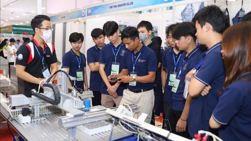 Hanoi hosts international trade fair for key industrial products