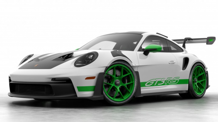 Khám phá Porsche 911 GT3 RS màu xanh Python