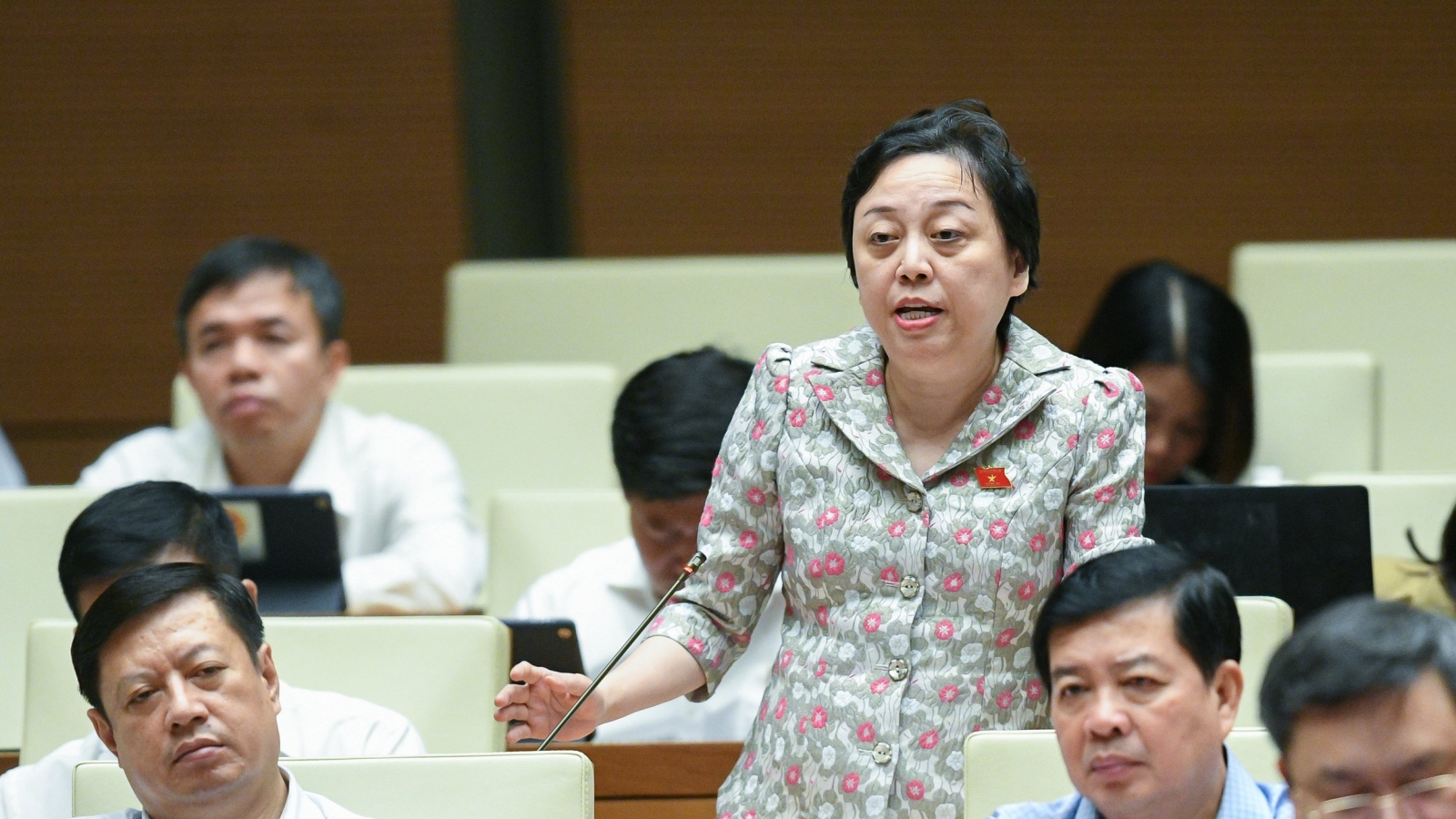 ĐBQH ngành Y: "Có quốc gia nào đấu thầu thuốc khốn khổ như Việt Nam không?"