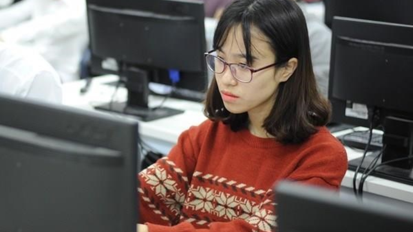 IELTS, foreign language tests under inspection by MOET