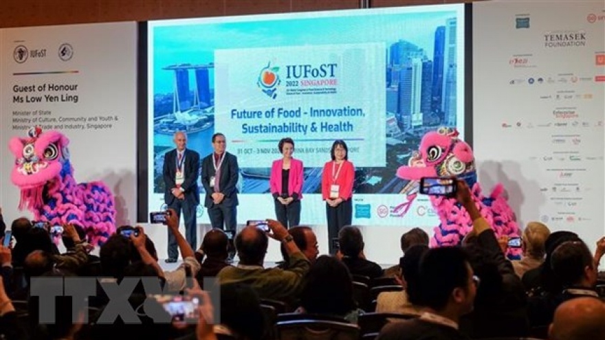 Vietnam attends 21st World Congress of IUFoST in Singapore