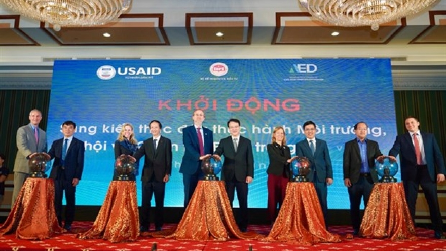 VN, US begin new initiative to promote private sector-driven sustainable growth