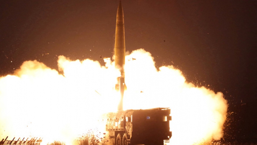 Triều Tiên phóng 4 tên lửa đạn đạo tầm ngắn ra Hoàng Hải