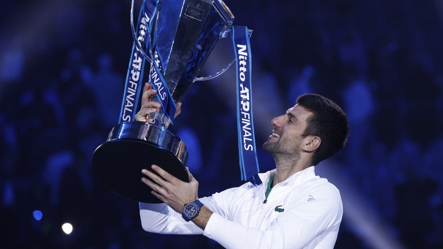 Djokovic vô địch ATP Finals 2022, san bằng kỷ lục của Federer 