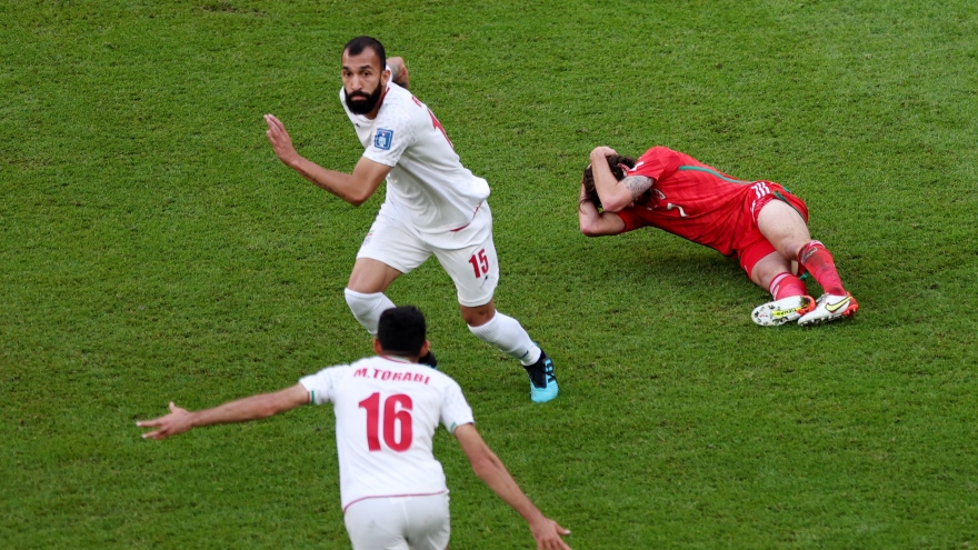 Đánh bại Xứ Wales trong những phút bù giờ, Iran sáng cửa đi tiếp ở World Cup 2022