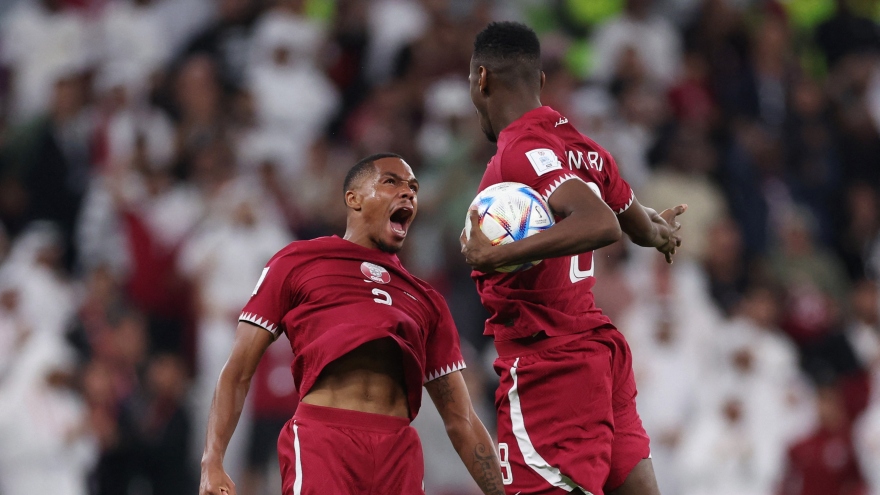 Ghi bàn thắng lịch sử, Qatar vẫn gần như bị loại từ vòng bảng World Cup 2022