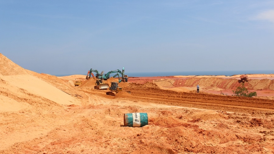 Vụ sạt lở cát tại mỏ titan ở Bình Thuận làm 4 người chết có dấu hiệu hình sự