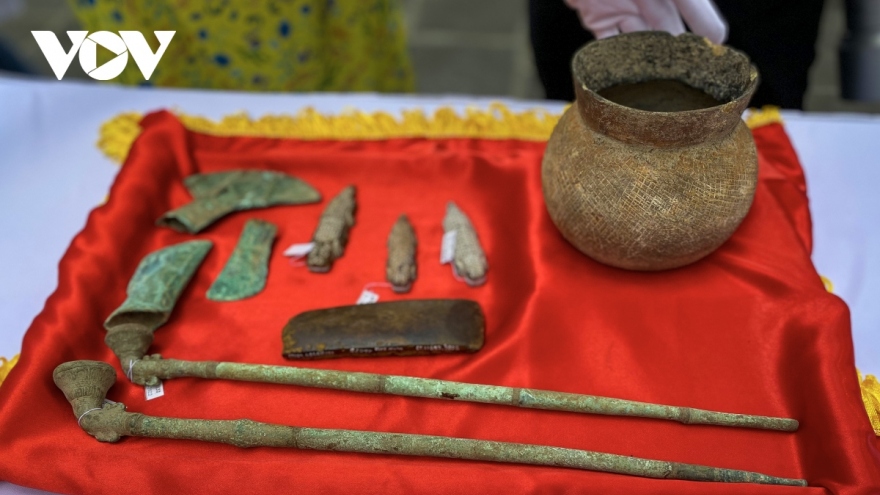 10 artifacts returned to Vietnam from the US