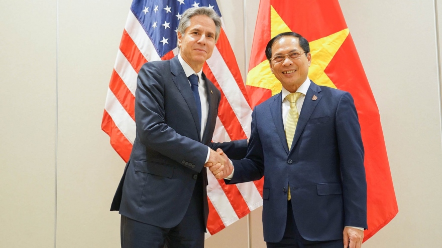 Vietnam vows to foster relations with US, Japan