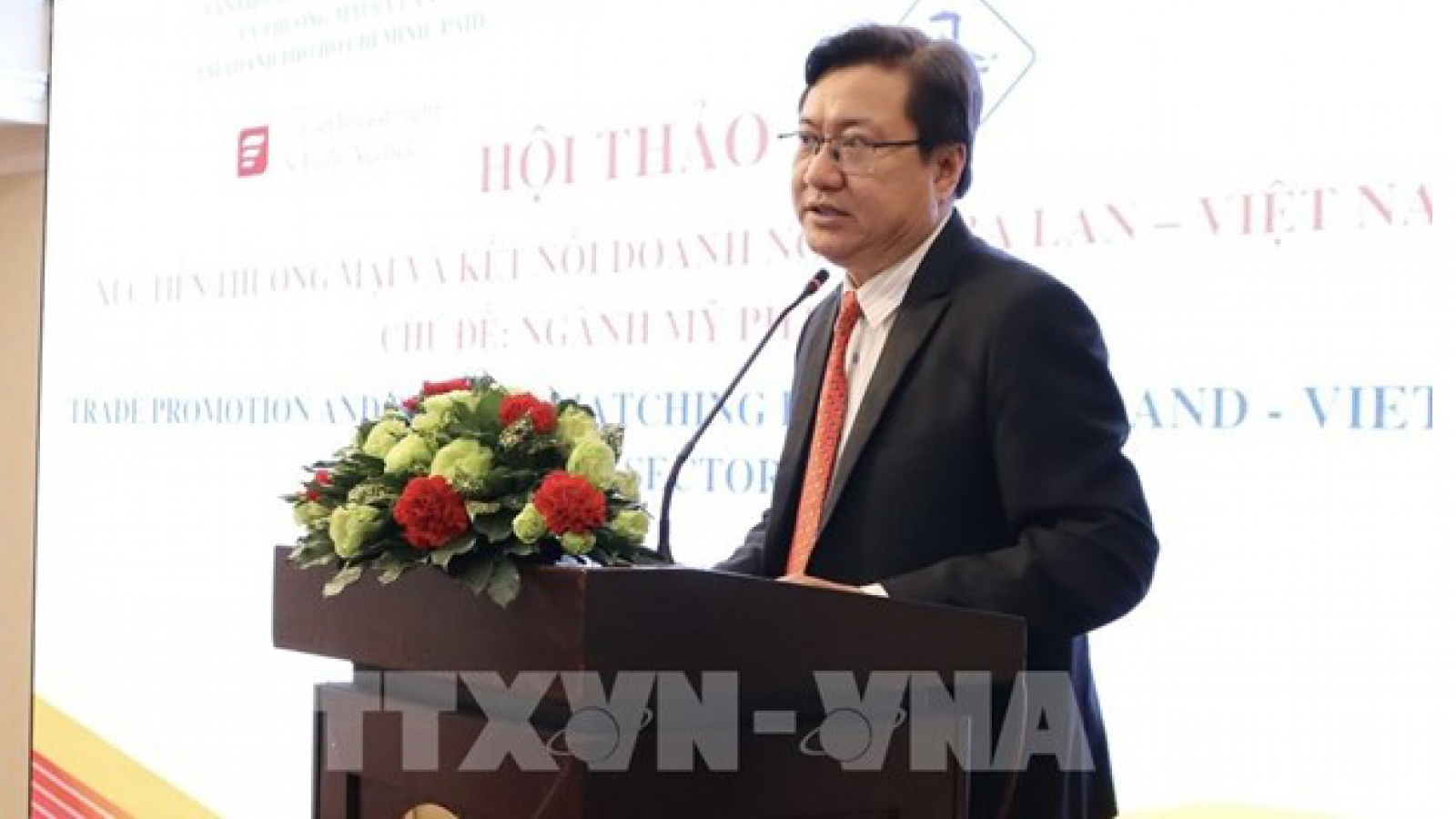 Cosmetics considered highlight of Vietnam-Poland trade