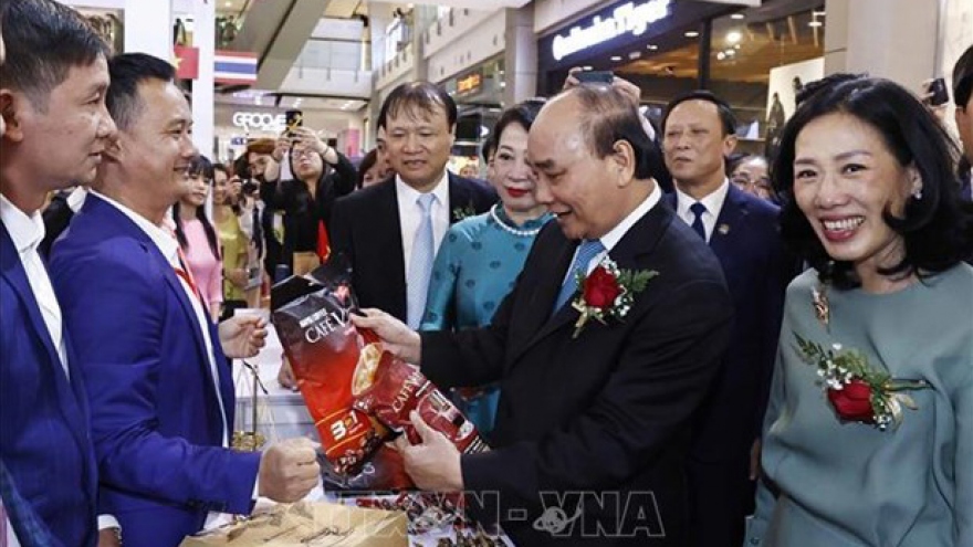 President attends opening ceremony of 2022 Vietnam Goods Week in Thailand