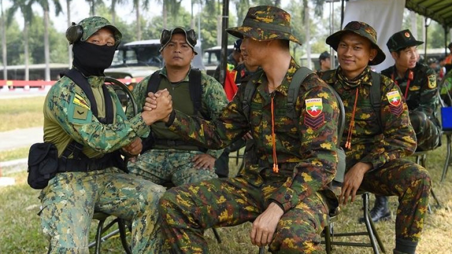 Southeast Asian shooters on first competition day of ASEAN Armies Rifle Meet