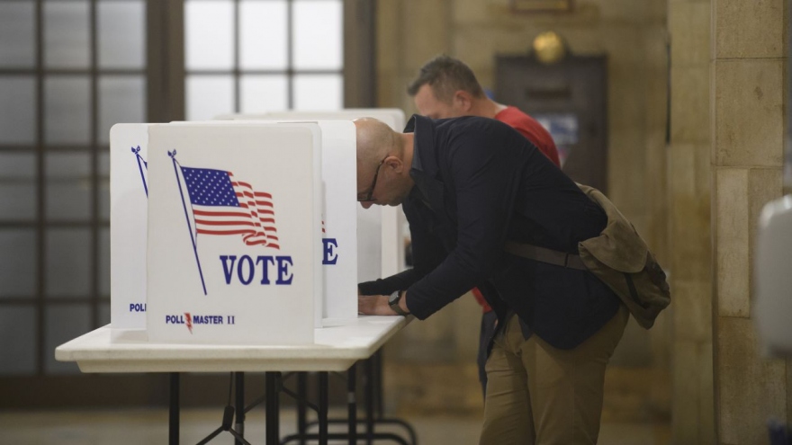 Cuộc bầu cử giữa nhiệm kỳ 2022 sẽ thay đổi chính trường Mỹ ra sao?