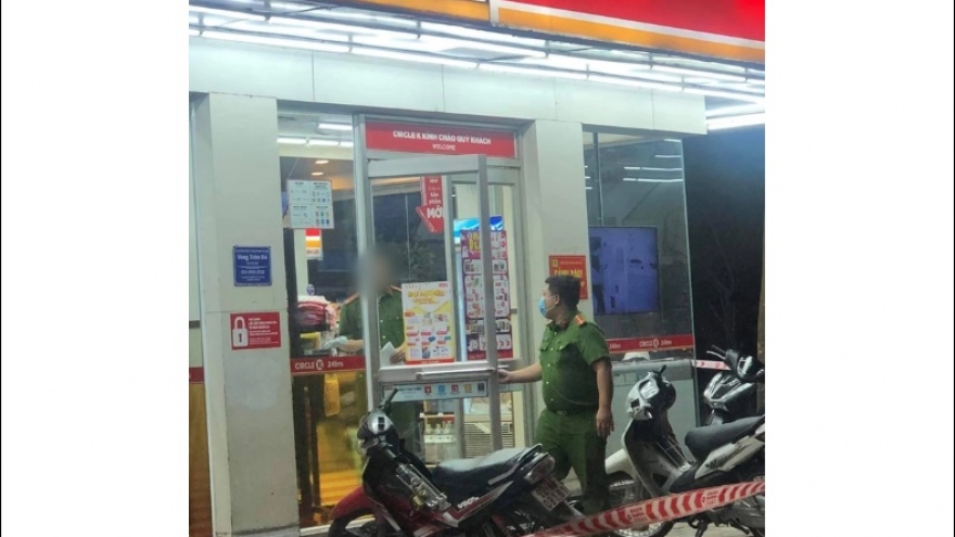 Hà Nội: Điều tra vụ thi thể nam giới trong phòng vệ sinh bị khóa ở Circle K