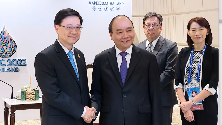 Chủ tịch nước tiếp xúc song phương bên lề Tuần lễ Cấp cao APEC 2022