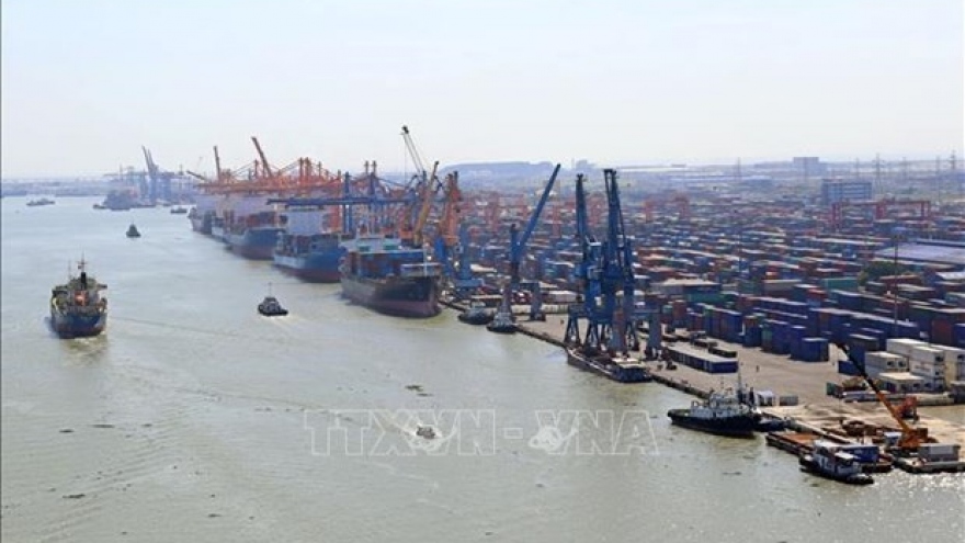 Goods throughput at sea ports up 3% in 10 months