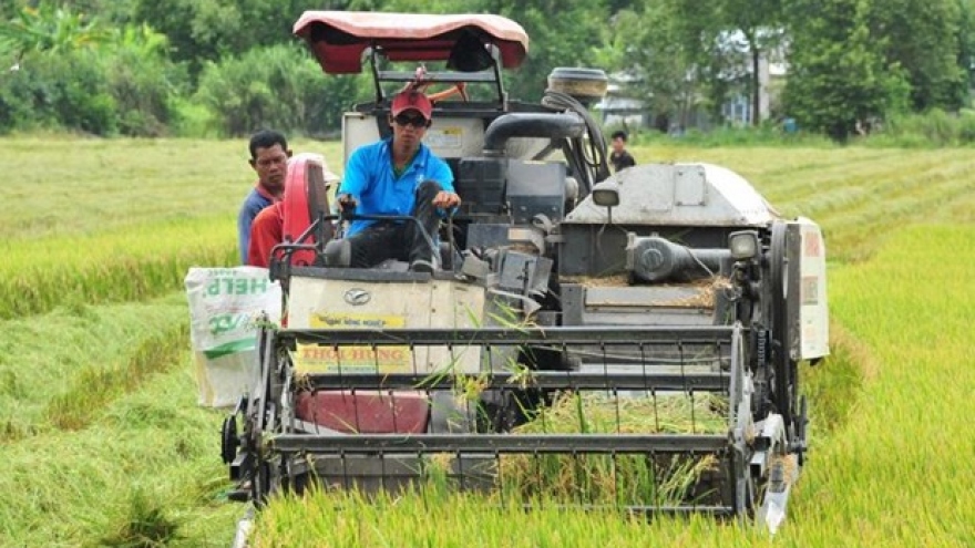 Over EUR7 million to aid delta farmers’ green production