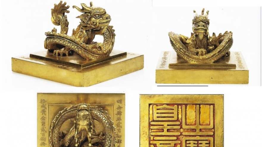 Auction for Vietnamese king’s gold seal further postponed in France