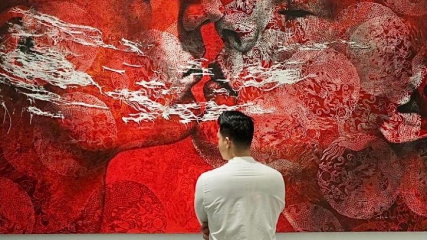 “Color secret” shows unique paintings by Thai and Vietnamese artists