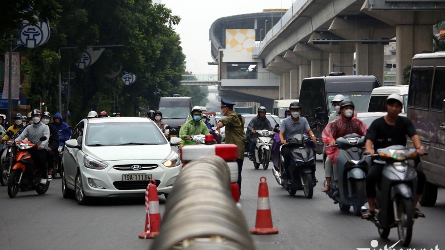 8 "lô cốt" trên đường Nguyễn Trãi: Sở GTVT tính chỉnh phương án tách làn ô tô, xe máy