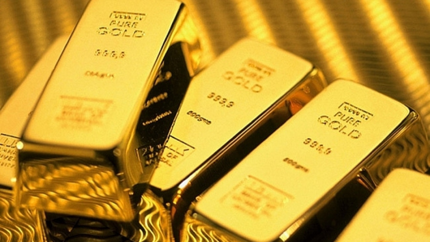 Giá vàng trong nước đứng im, cao hơn giá thế giới 13,88 triệu đồng/lượng