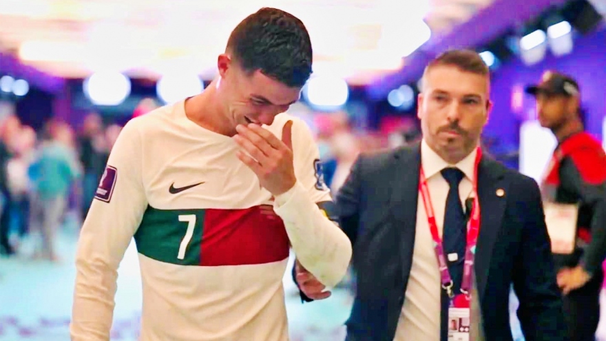 Ronaldo bật khóc rời World Cup 2022: Cái kết buồn của “kẻ chinh phục vĩ đại”