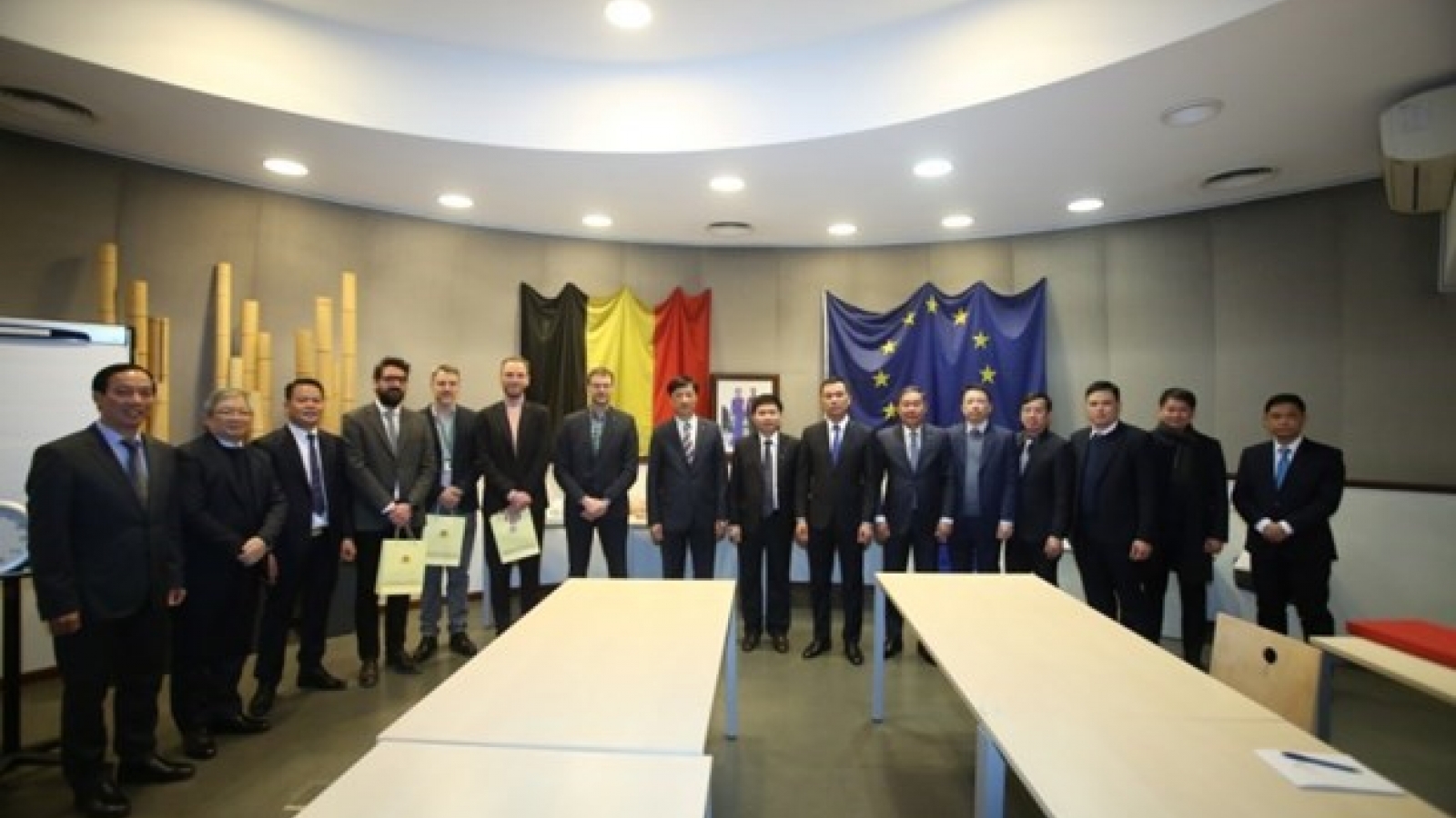 Vietnam, Belgium share experience in population database building