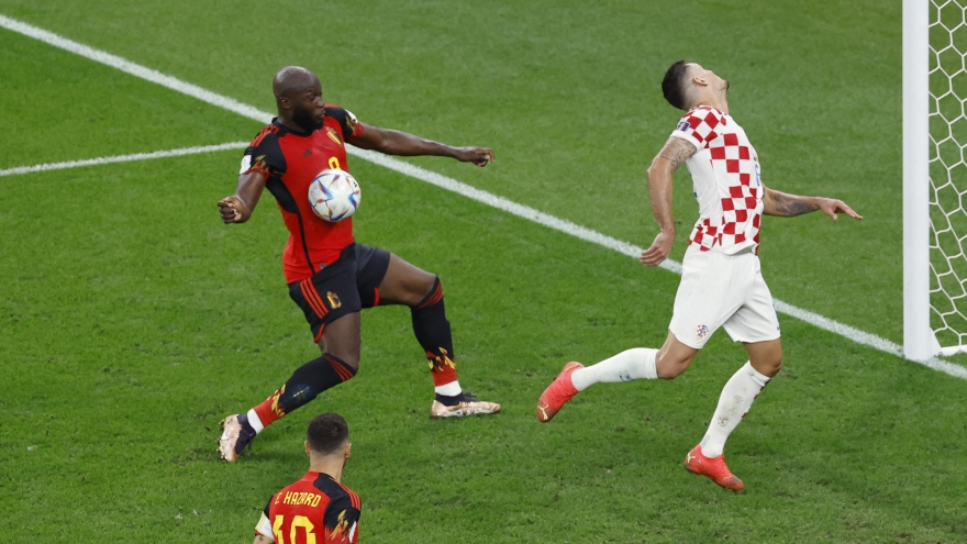 Lukaku vụng về khó tin, Bỉ chia tay World Cup 2022 ngay vòng bảng