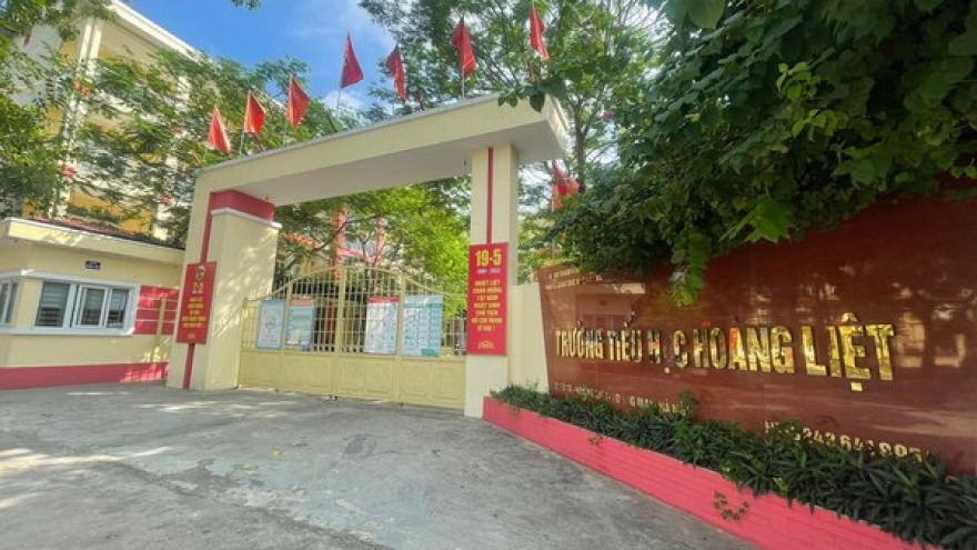 7 học sinh tiểu học Hoàng Liệt (Hà Nội) nhập viện do hút phải thuốc lá điện tử