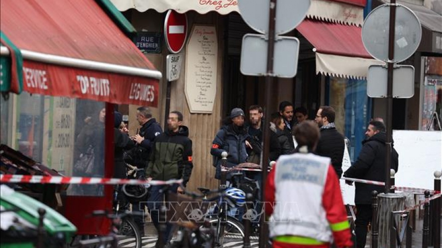 Nổ súng ở Paris: nhiều người thương vong, thủ phạm đã bị bắt giữ
