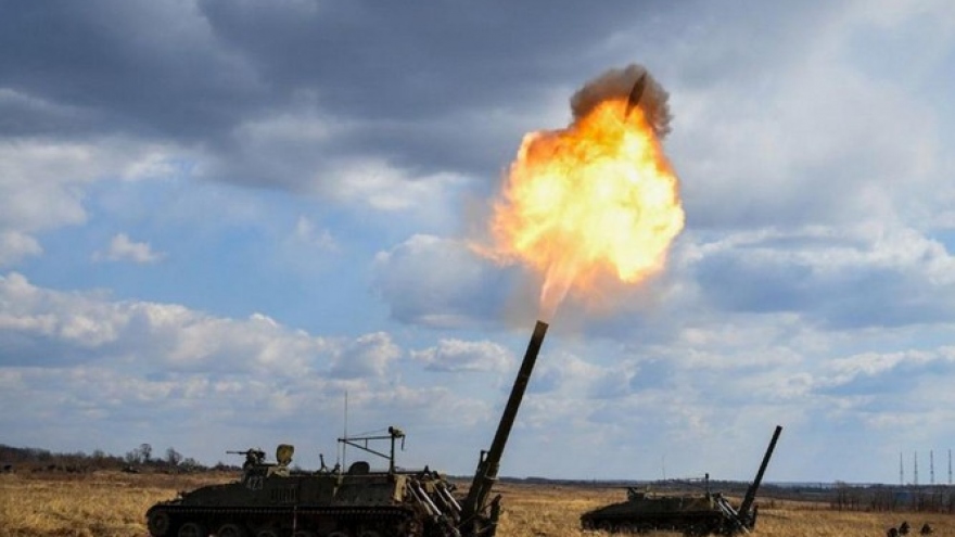 Soi uy lực pháo tự hành 2S4 Tyulpan đáng sợ nhất của Nga