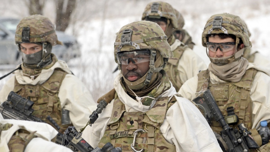 Mỹ triển khai binh sỹ áp sát biên giới Nga