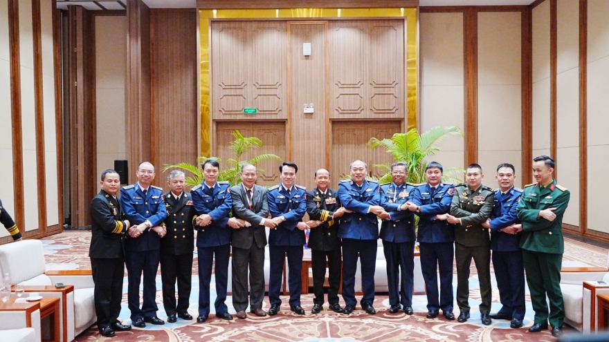 Cảnh sát biển Việt Nam trao đổi song phương với Indonesia và Campuchia