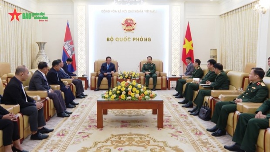 Defence Minister hosts senior official of Cambodian Interior Ministry