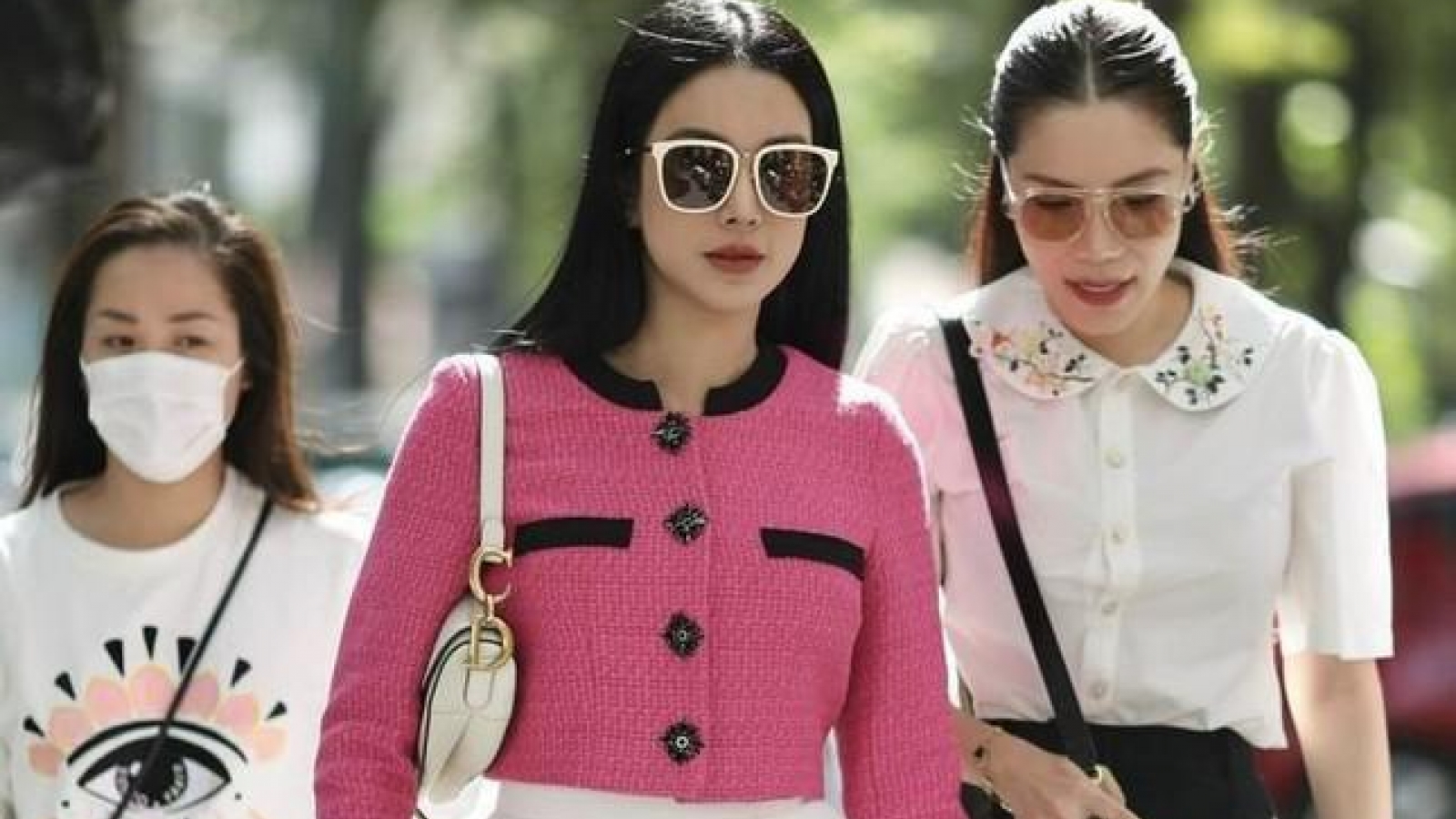Chuyện showbiz: Diệp Lâm Anh suy sụp vì mất quyền nuôi con trai