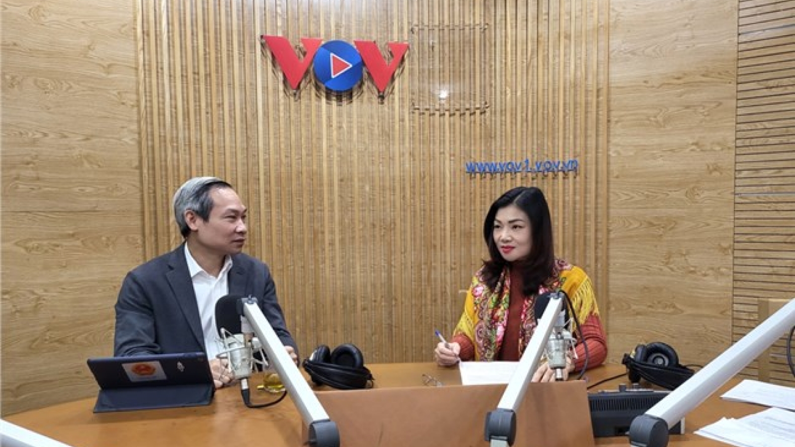 Kinh tế Việt Nam tăng trưởng ấn tượng 2022, bàn giải pháp đạt mục tiêu kế hoạch 2023