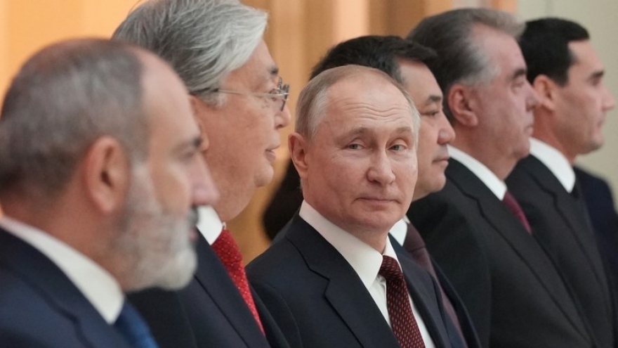 Tổng thống Putin nói về mối đe dọa nhằm vào các nước Liên Xô