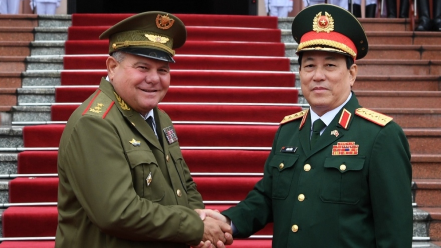Cuban Revolutionary Armed Forces leader visits Vietnam