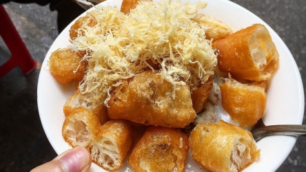 Pork rib congee – a Hanoi street food