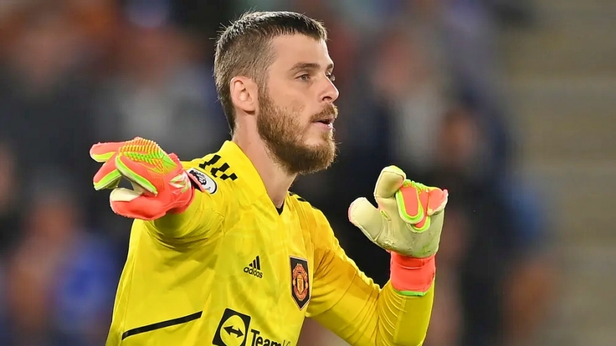 HLV Erik Ten Hag khiến De Gea đứng ngồi không yên