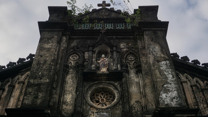 Nét đẹp cổ kính hiếm có của nhà thờ cổ gần 120 năm tuổi tại Đà Nẵng