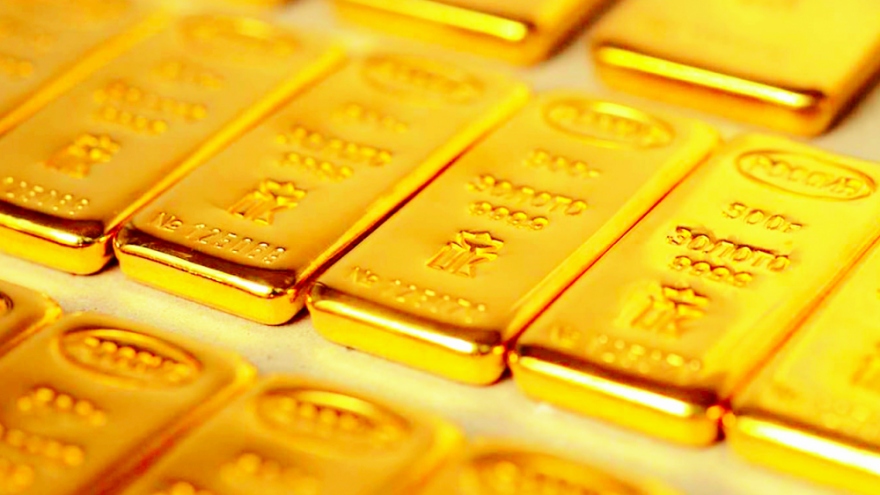 Giá vàng trong nước và thế giới diễn biến ngược chiều trong phiên đầu tuần