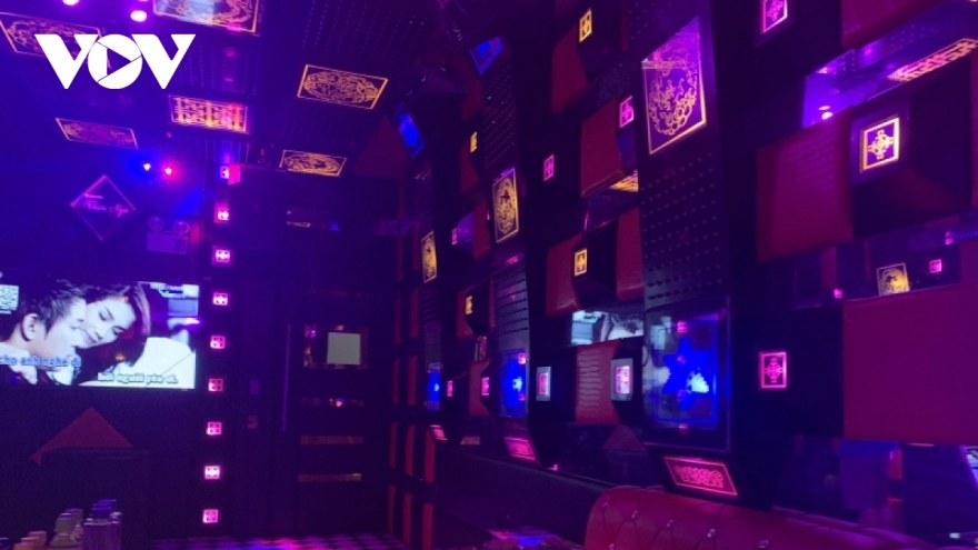 Nhiều cơ sở kinh doanh karaoke, vũ trường tại Hà Nội bị đình chỉ hoạt động