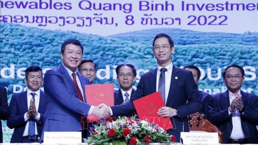 Vietnamese company eyes developing wind farm in Laos