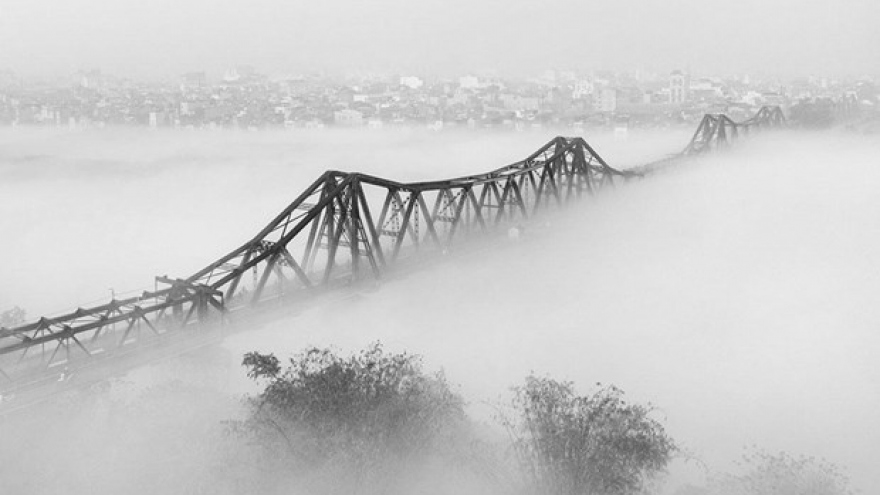 Old documents about Hanoi’s iconic bridge unveiled